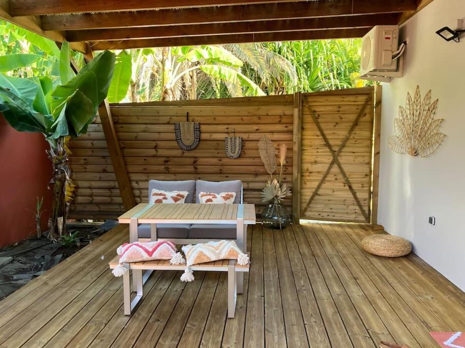 Kazacoco Bungalow A 5 Min A Pieds Du Lagon La Saline Les Bains Exterior photo